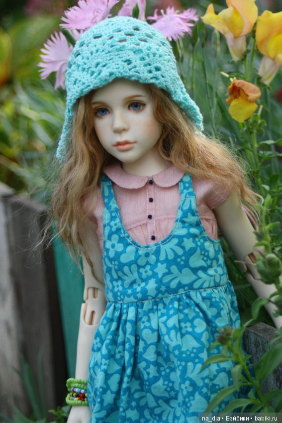 Ах этот сад - цветы, цветы, цветы. Прогулки Робины в саду (фото 3)