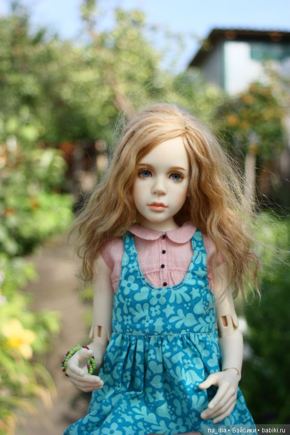 Ах этот сад - цветы, цветы, цветы. Прогулки Робины в саду