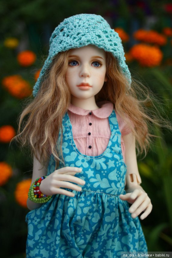 Ах этот сад - цветы, цветы, цветы. Прогулки Робины в саду