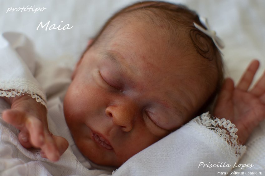 Maia скульптора Priscilla Lopes