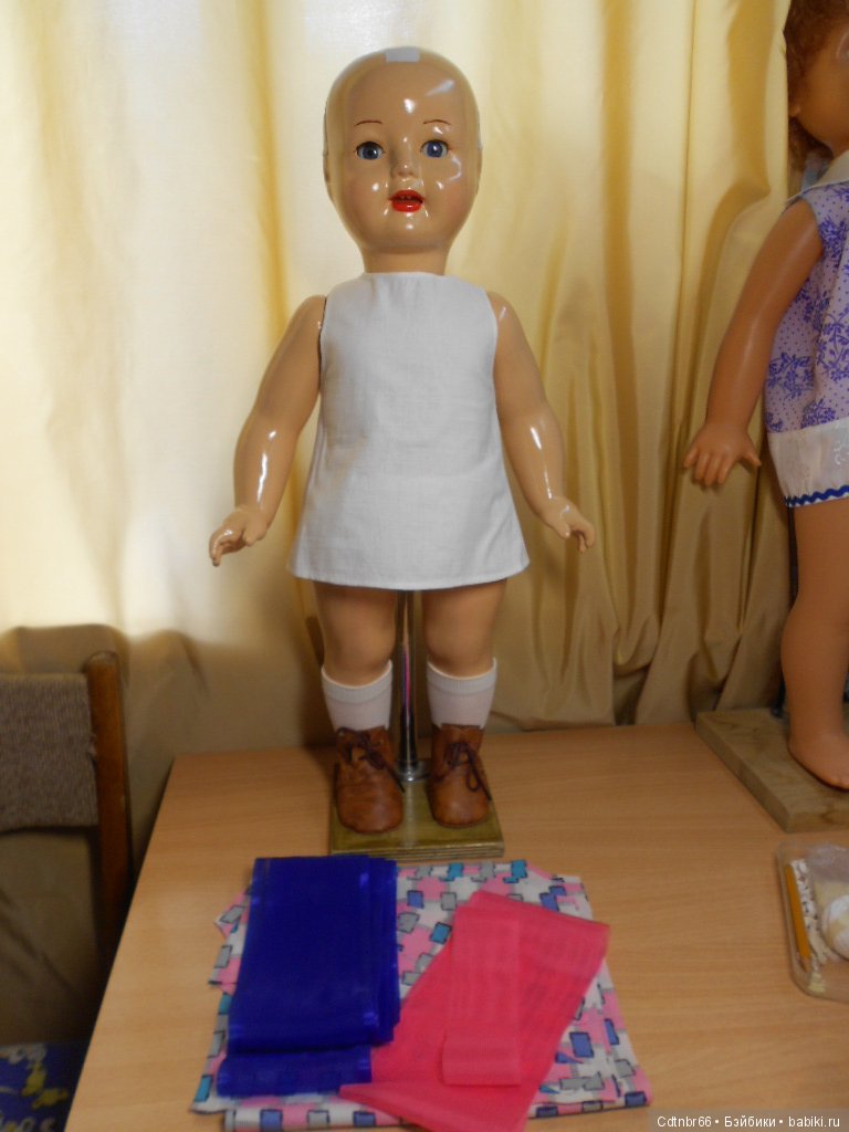 История о коммунальной квартире, таинственной третьей комнате и кукле, о которой мечтала с детства