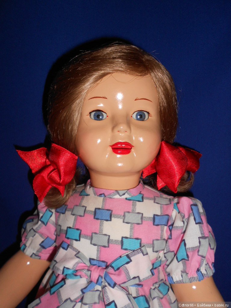 История о коммунальной квартире, таинственной третьей комнате и кукле, о которой мечтала с детства