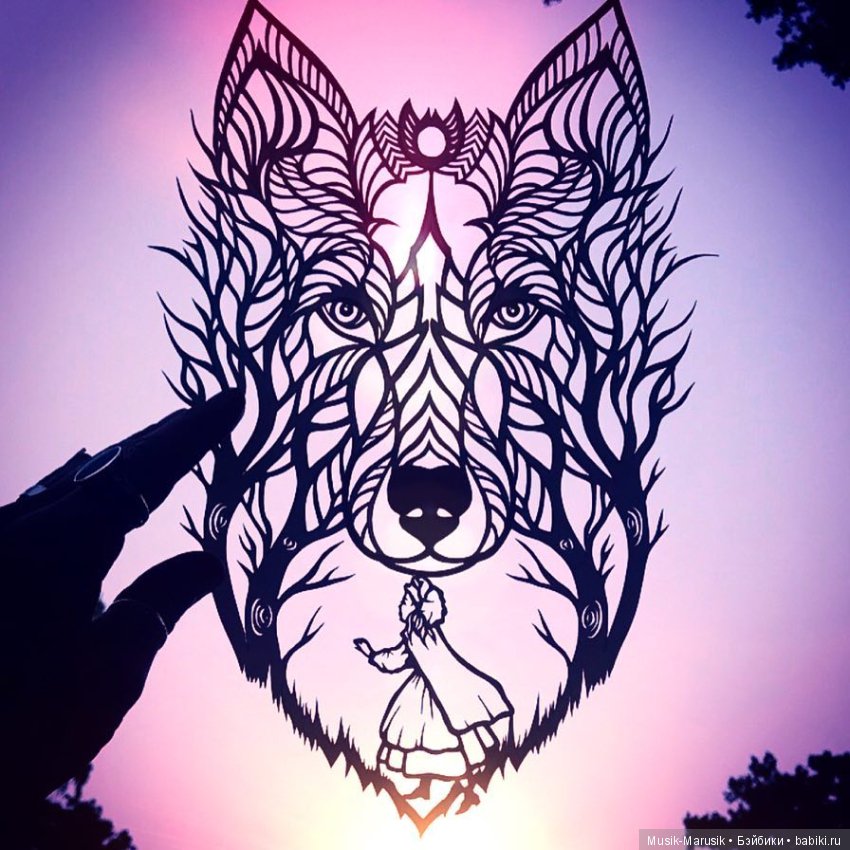 Немка вырезает скальпелем из бумаги удивительные картины и фотографирует на просвет на фоне неба. Это невероятно красиво