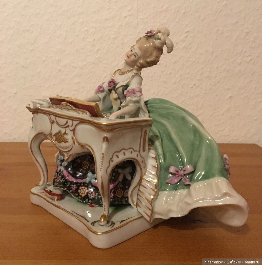 Дама за клавесином от Scheibe-Alsbach