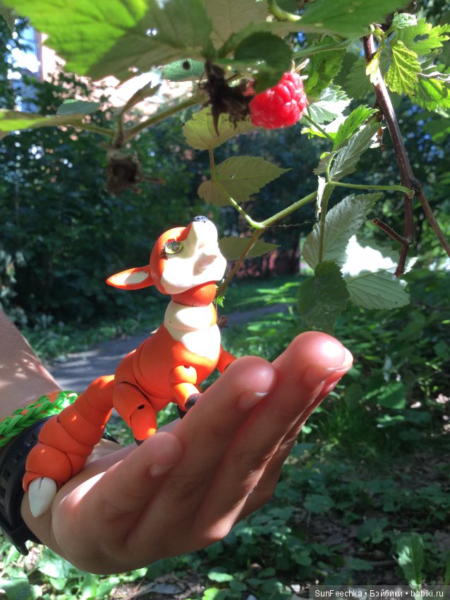 Дружочек на ладошке или карманная лисичка Маруся