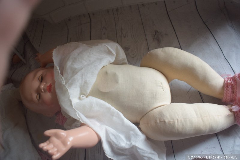 Губки бантиком, бровки домиком... Огромное спасибо Shvetko Светлана за антикварного малыша из США (фото 5)