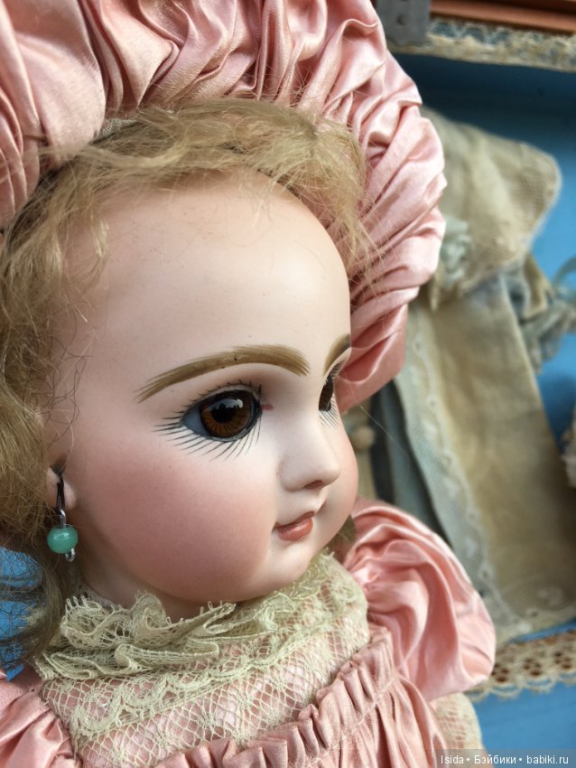 Demoiselle Jumeau с коробкой и великолепным оригинальным гардеробом (фото 8)