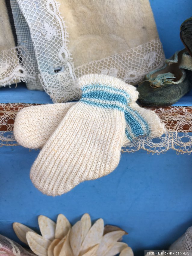 Demoiselle Jumeau с коробкой и великолепным оригинальным гардеробом