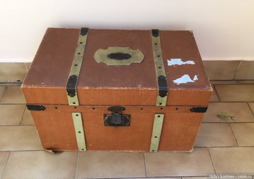 Demoiselle Jumeau с коробкой и великолепным оригинальным гардеробом