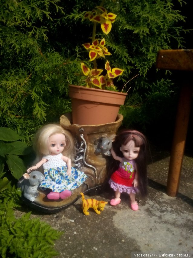 К Алесе приехала сестрёнка Лика