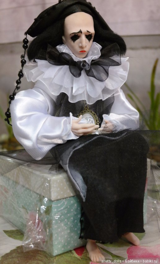 Куколка своими руками: шарнирный Пьеро (фото 9)