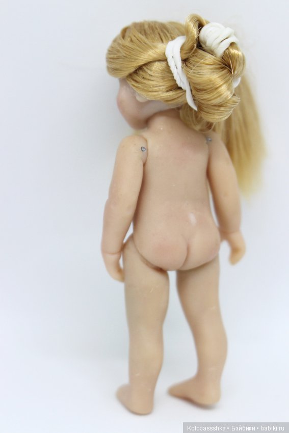 Миниатюра 1/12 Вторая куколка (фото 3)