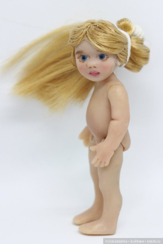 Миниатюра 1/12 Вторая куколка (фото 2)