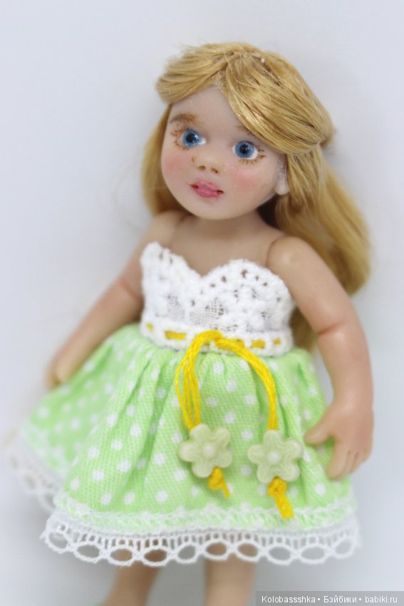 Миниатюра 1/12 Вторая куколка (фото 5)