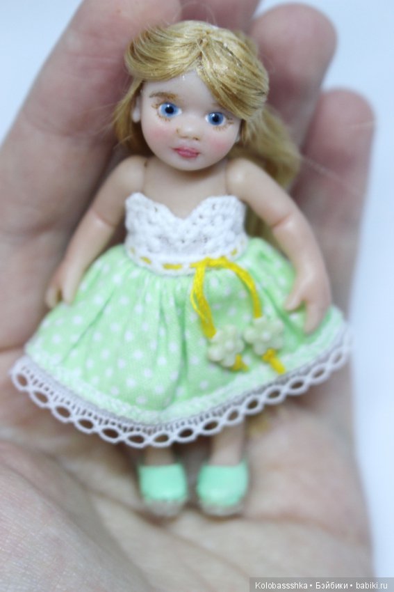 Миниатюра 1/12 Вторая куколка