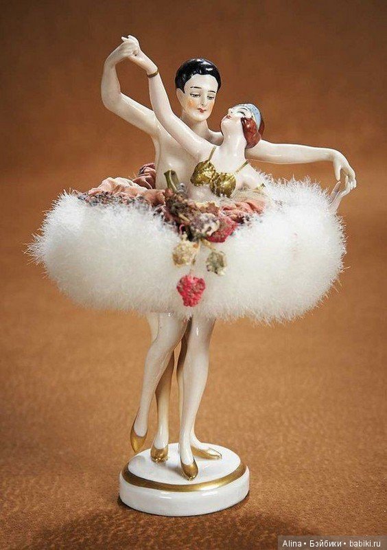 Half doll или фарфоровые куклы-половинки - пудреницы