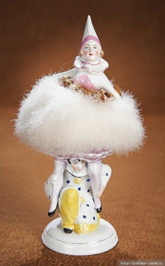 Half doll или фарфоровые куклы-половинки - пудреницы (фото 3)