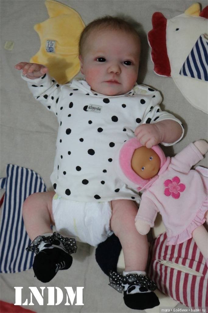 Realborn June Awake from Bountiful Baby, автор прототипа Marie Metayer