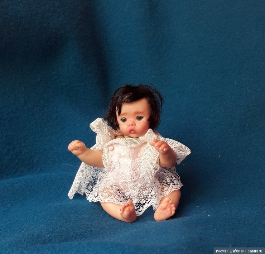 Авторские мини куколки из полимерной глины