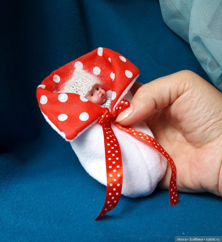 Авторские мини куколки из полимерной глины