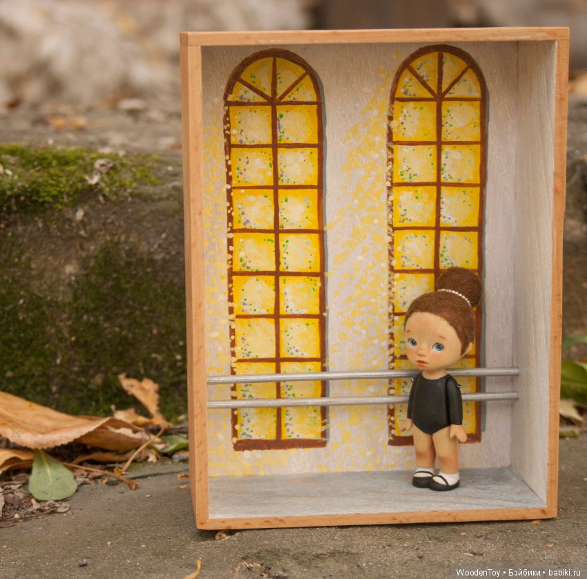 Маленькая гимнастка, деревянная малышка