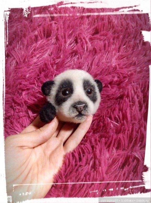 Брошь Панда — Валяные игрушки из шерсти: сухое валяние (фото 7)