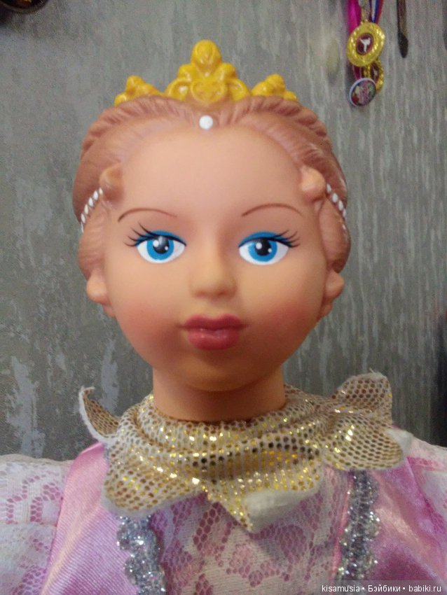 Вот такая Марфуша. Переделка перчаточной куклы