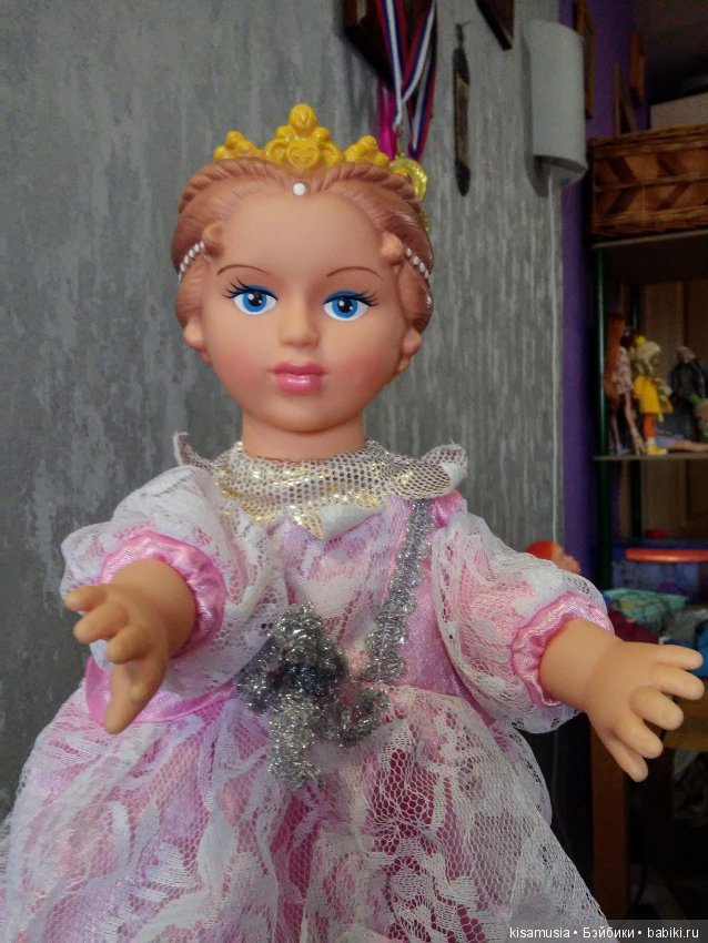 Вот такая Марфуша. Переделка перчаточной куклы