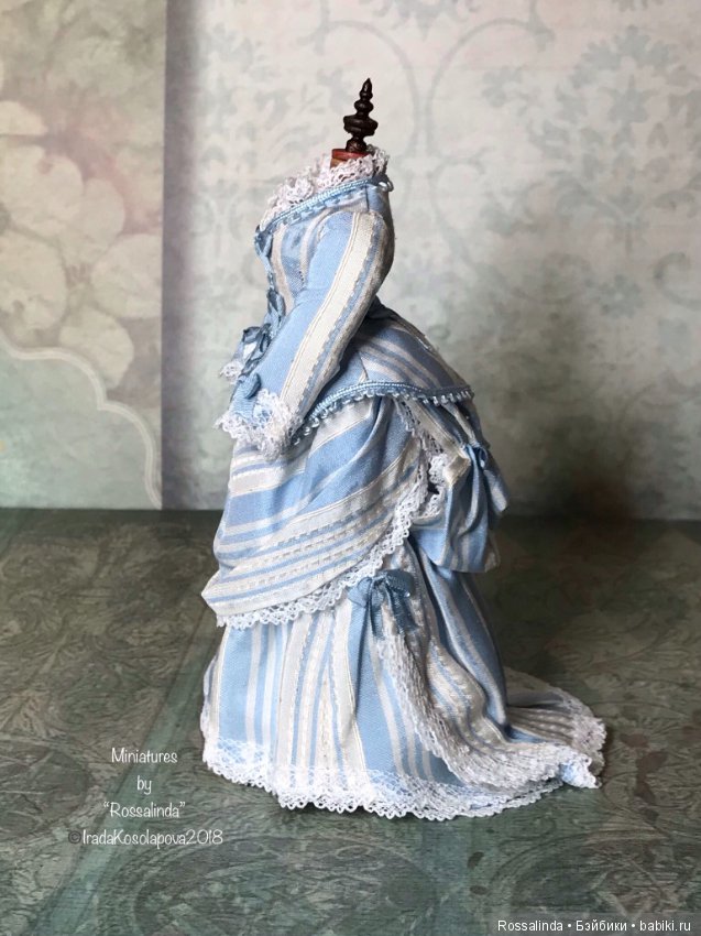 С модных страниц журнала. Коллекционная миниатюра 1/12