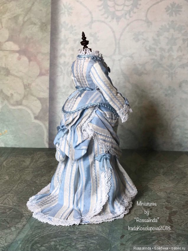 С модных страниц журнала. Коллекционная миниатюра 1/12