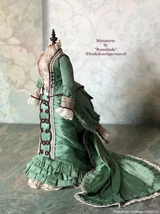 С модных страниц журнала. Коллекционная миниатюра 1/12