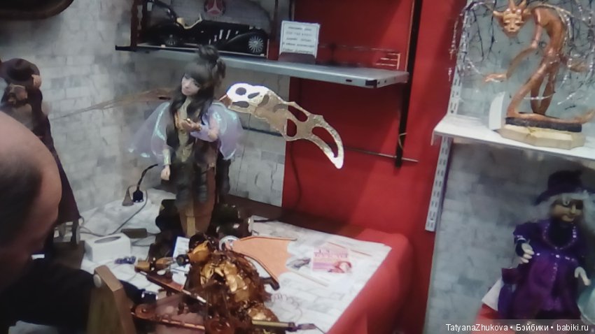 Где куклы так похожи на людей... (Салон кукол на Тишинке 2018)