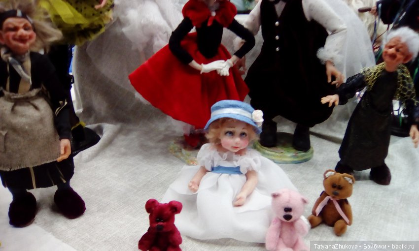 Где куклы так похожи на людей... (Салон кукол на Тишинке 2018)