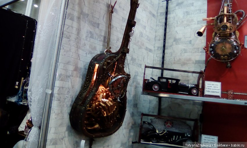 Где куклы так похожи на людей... (Салон кукол на Тишинке 2018)