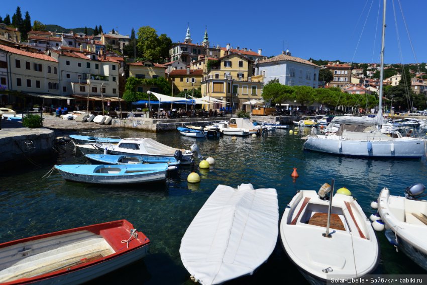 Куколки Schildkrot на отдыхе в Хорватии