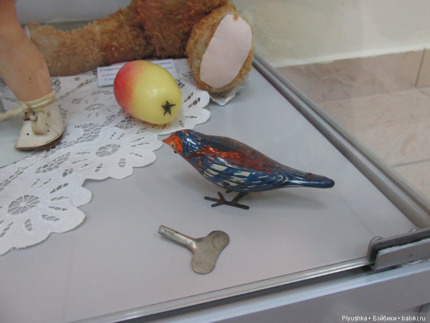 Выставка винтажных игрушек "Детский мир далёких лет" в Мытищинской картинной галерее