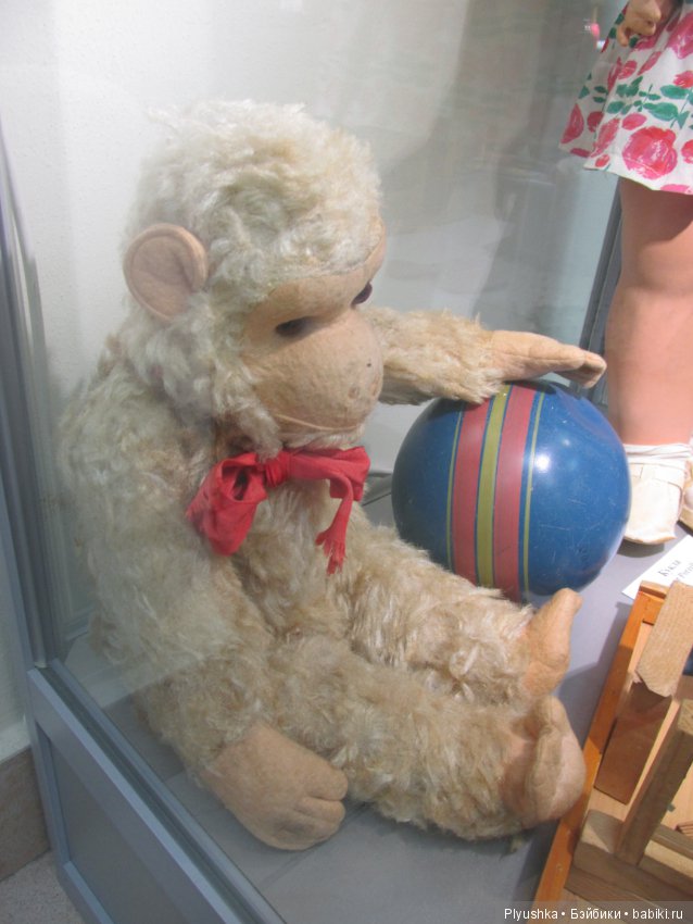 Выставка винтажных игрушек "Детский мир далёких лет" в Мытищинской картинной галерее