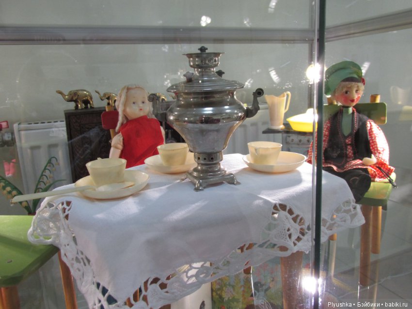 Выставка винтажных игрушек "Детский мир далёких лет" в Мытищинской картинной галерее