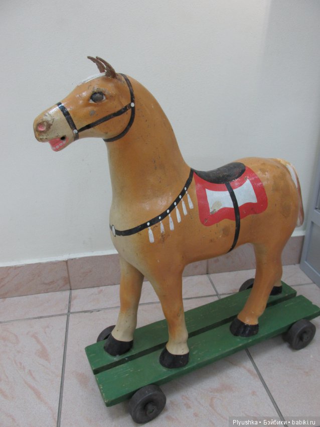 Выставка винтажных игрушек "Детский мир далёких лет" в Мытищинской картинной галерее