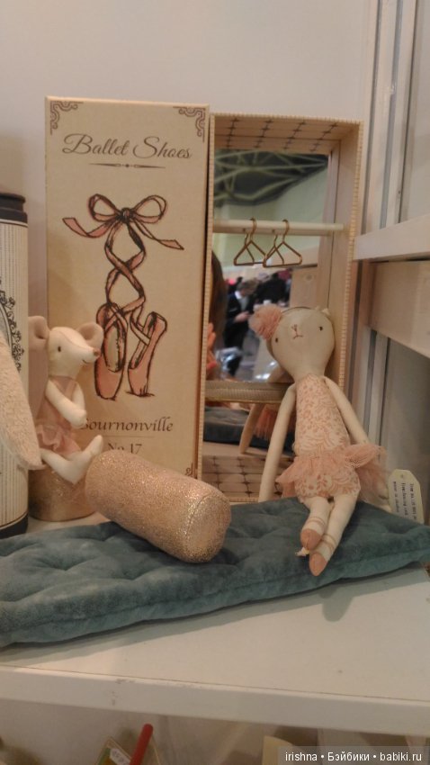 Выставка "Мир детства" — Выставки кукол и мишек Тедди: фоторепортажи