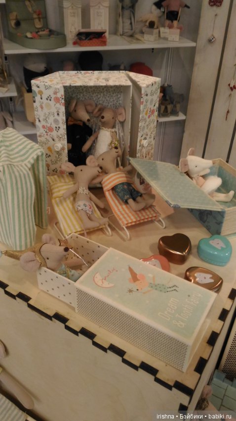 Выставка "Мир детства" — Выставки кукол и мишек Тедди: фоторепортажи