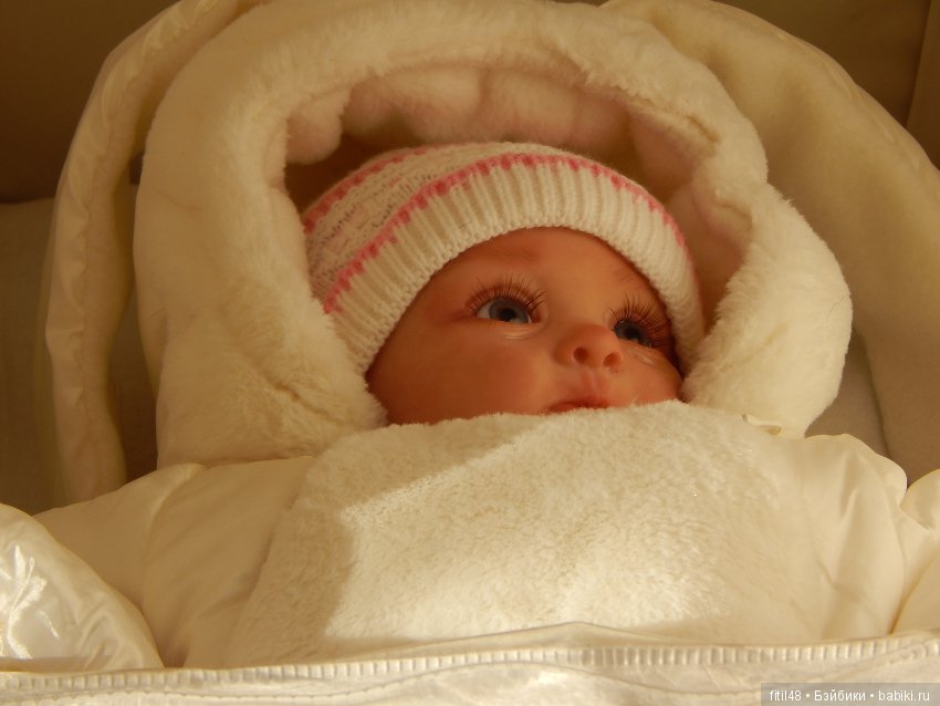 Новая кукла в новой коляске (фото 6)