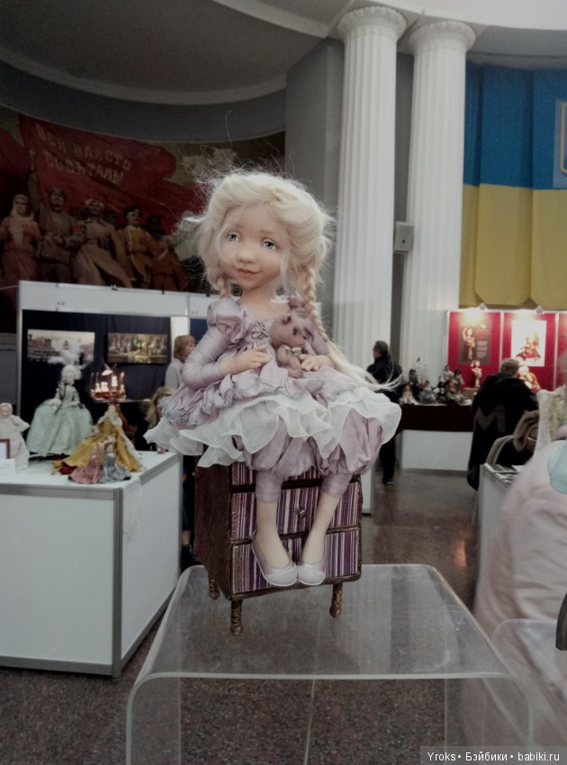Октябрьская Модная Лялька в Киеве часть 2