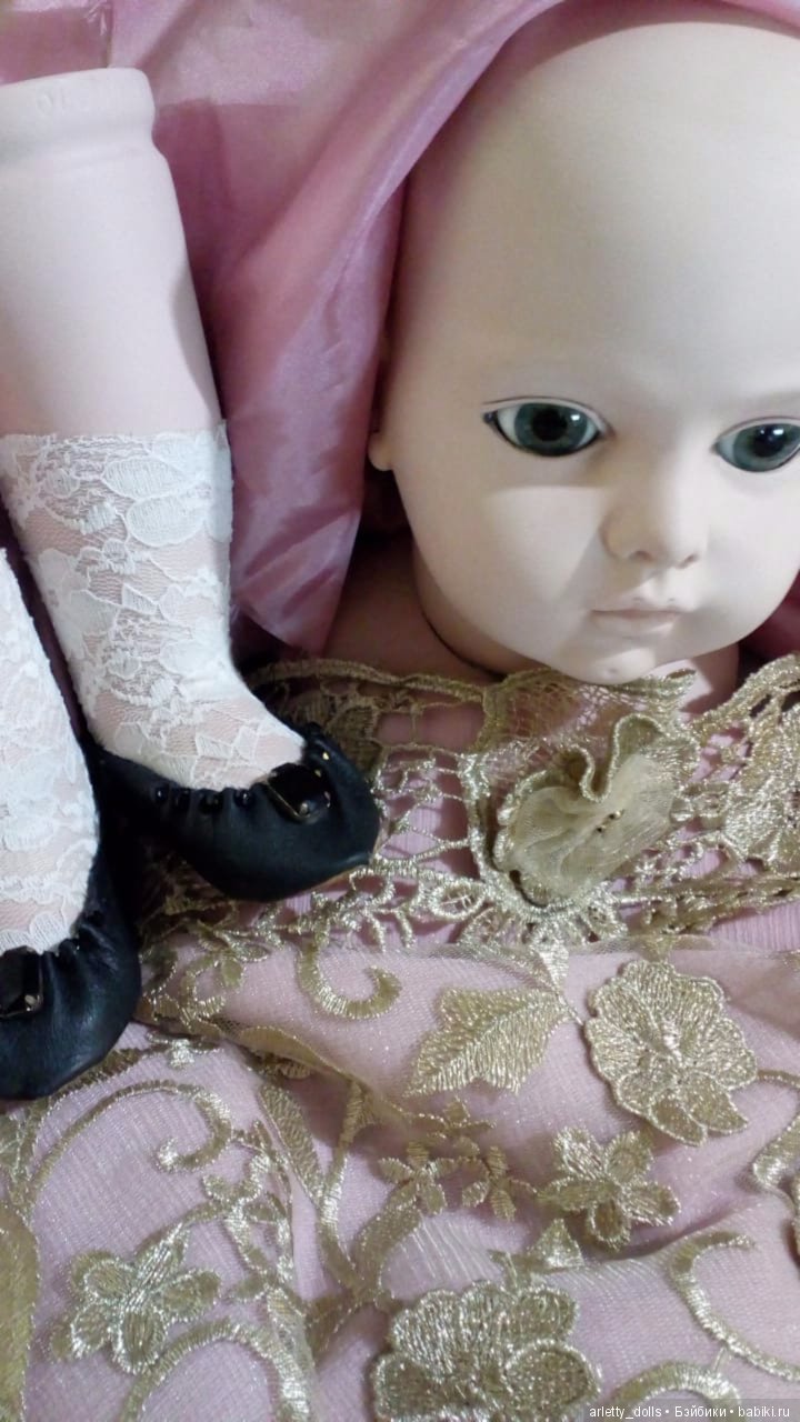 Кто умеет шить кожаные тела антикварным куколкам