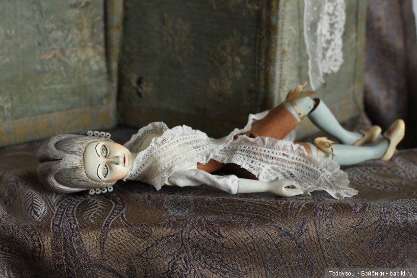 French Court Doll - французская придворная кукла