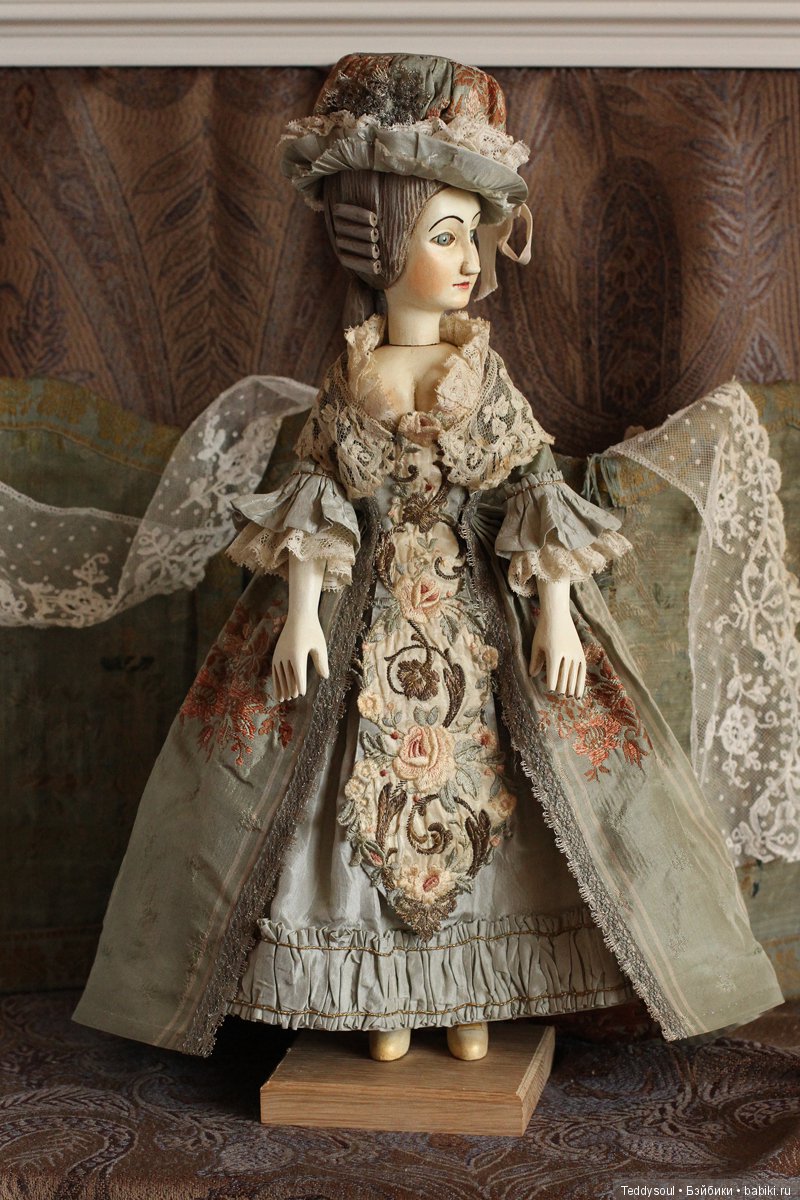 French Court Doll - французская придворная кукла