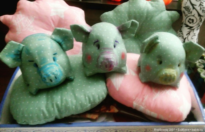 Мои новые игрушки-хрюшки по моей авторской выкройке... готовимся к Новому Году (фото 4)