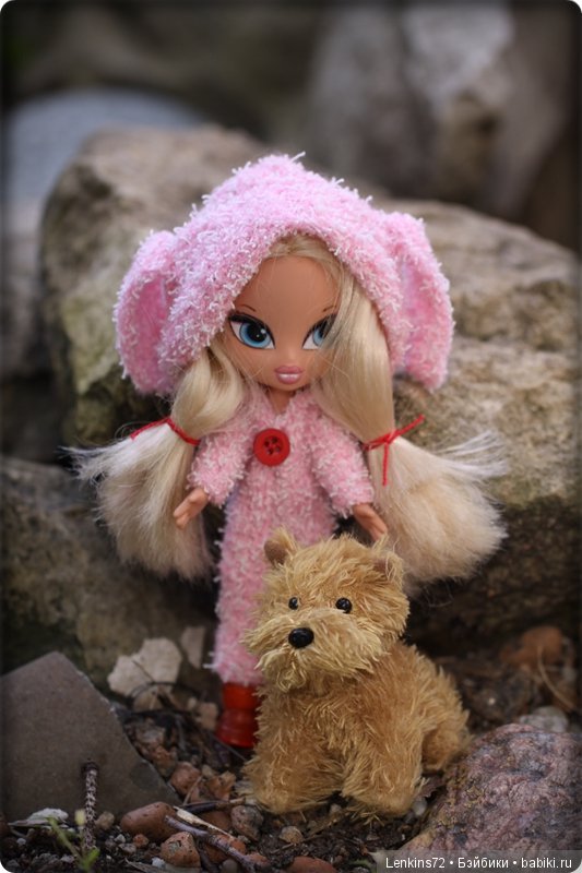 Летние вязаные наряды для Братц и Мокси