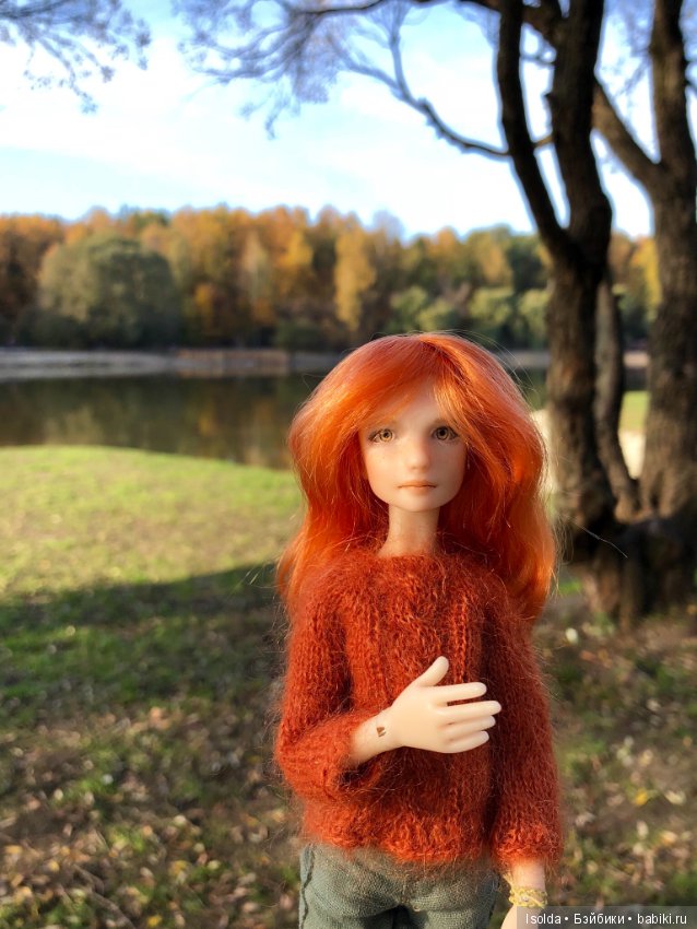 На ковре из желтых листьев (фото 6)