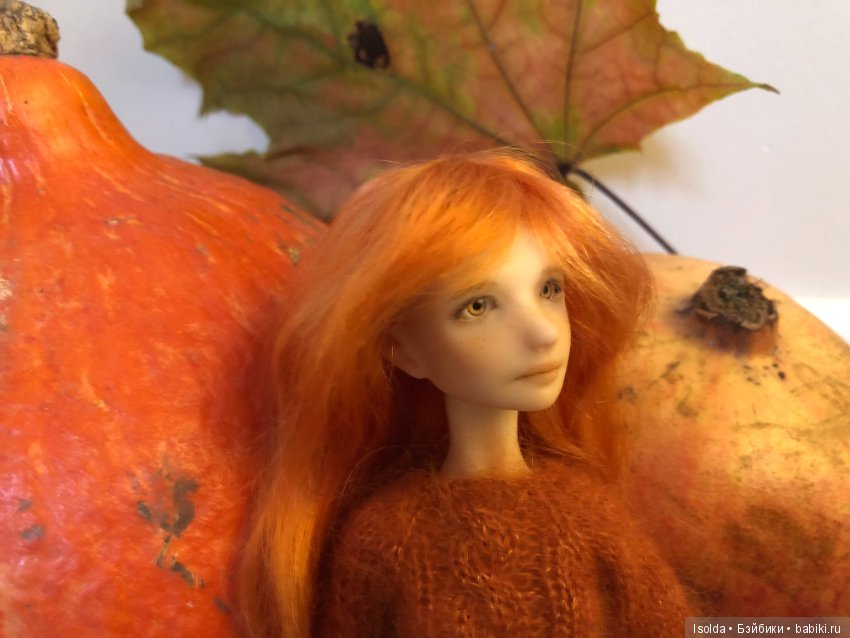 На ковре из желтых листьев (фото 4)